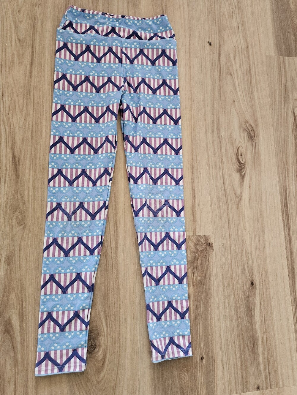 LuLaRoe Tween Leggings - Picture 4 of 7